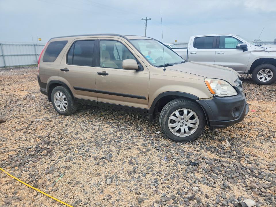 Photo 4 from auction – 2005 HONDA CR-V with VIN JHLRD78875C033567