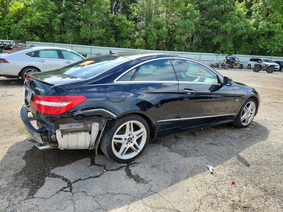 Photo 3 from auction – 2012 MERCEDES-BENZ E with VIN WDDKJ5KB0CF140882