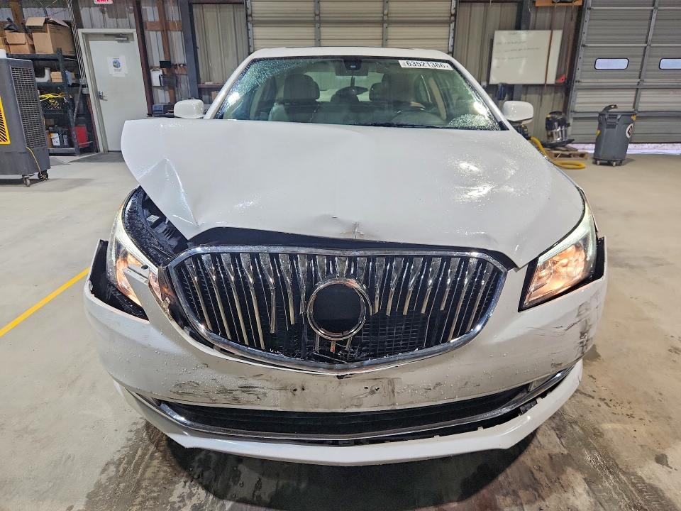 Photo 5 from auction – 2016 BUICK LACROSSE with VIN 1G4GB5G34GF232447