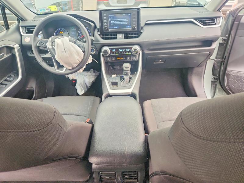 Photo 8 from auction – 2022 TOYOTA RAV4 with VIN 2T3P1RFV3NW282446