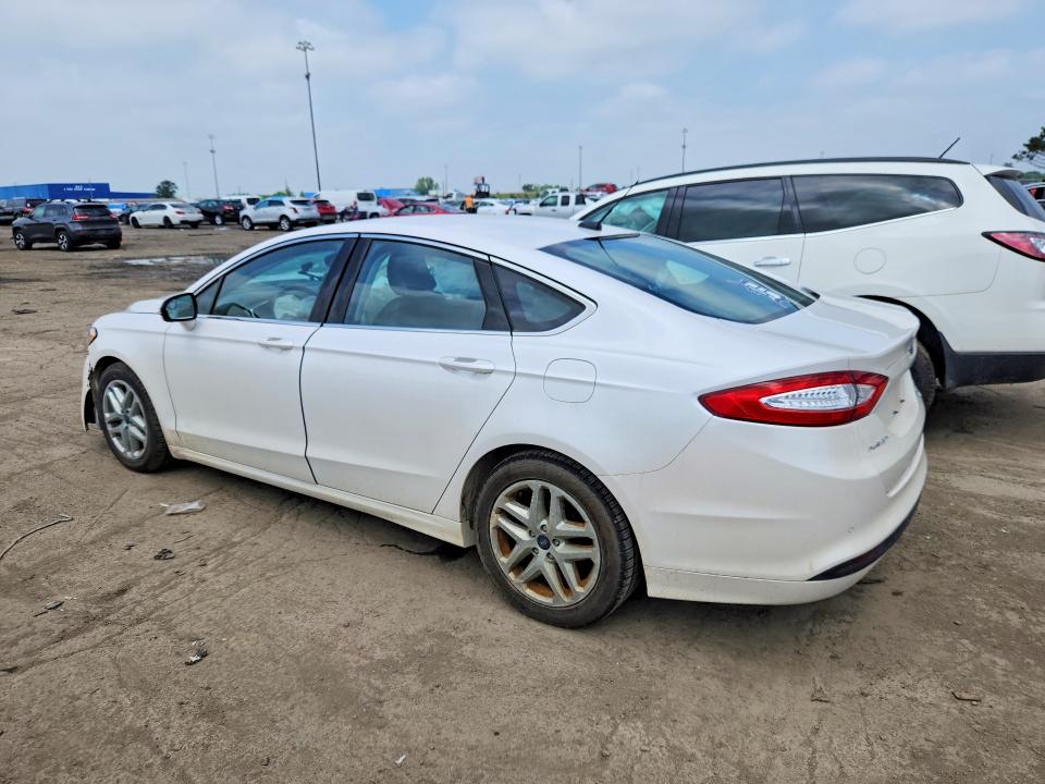Photo 2 from auction – 2016 FORD FUSION with VIN 3FA6P0HD6GR326463