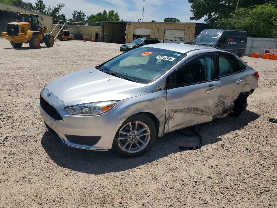 FORD FOCUS 2015 with VIN 1FADP3F26FL375783 - Photo from auction