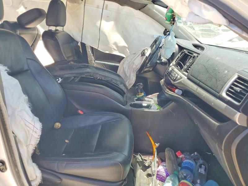 صورة رقم 7 من المزاد - 2015 TOYOTA HIGHLANDER مع VIN 5TDKKRFHXFS113545