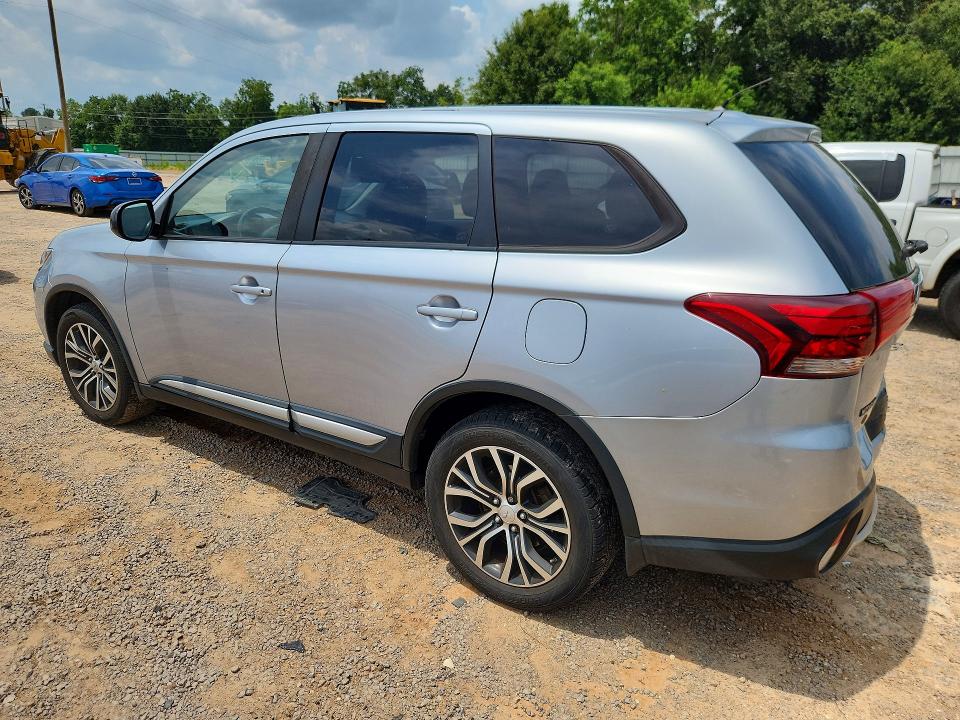 Photo 2 from auction – 2016 MITSUBISHI OUTLANDER with VIN JA4AZ3A38GZ035714