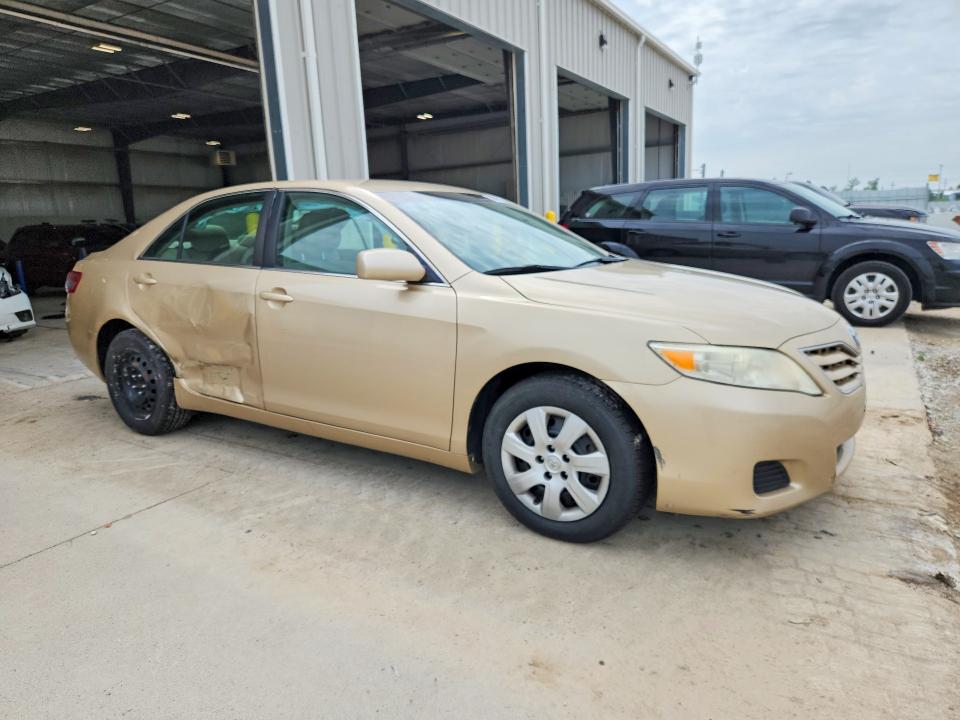 Photo 4 from auction – 2011 TOYOTA CAMRY with VIN 4T1BF3EK7BU716887
