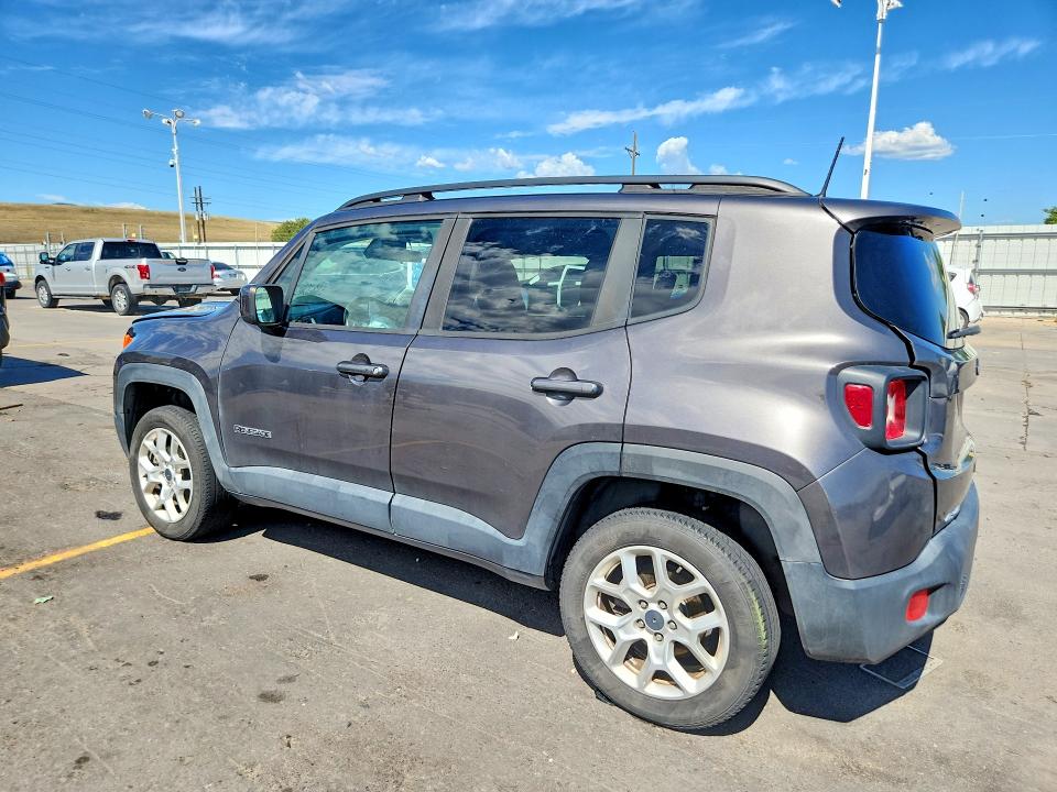 Photo 2 from auction – 2018 JEEP RENEGADE with VIN ZACCJBBB6JPH65326