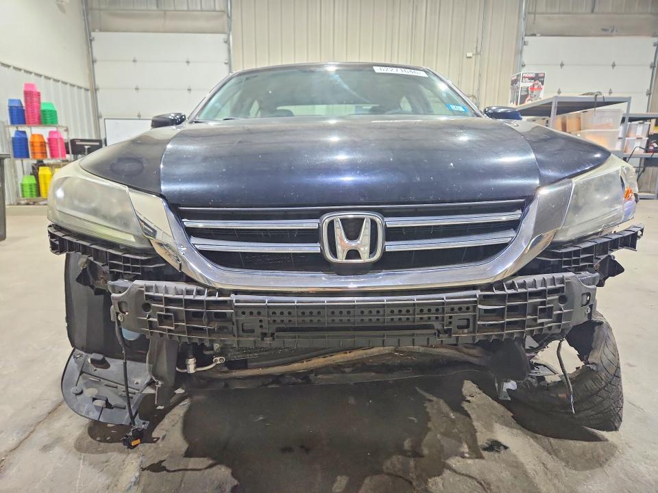 Photo 5 from auction – 2013 HONDA ACCORD with VIN 1HGCR2F88DA161242