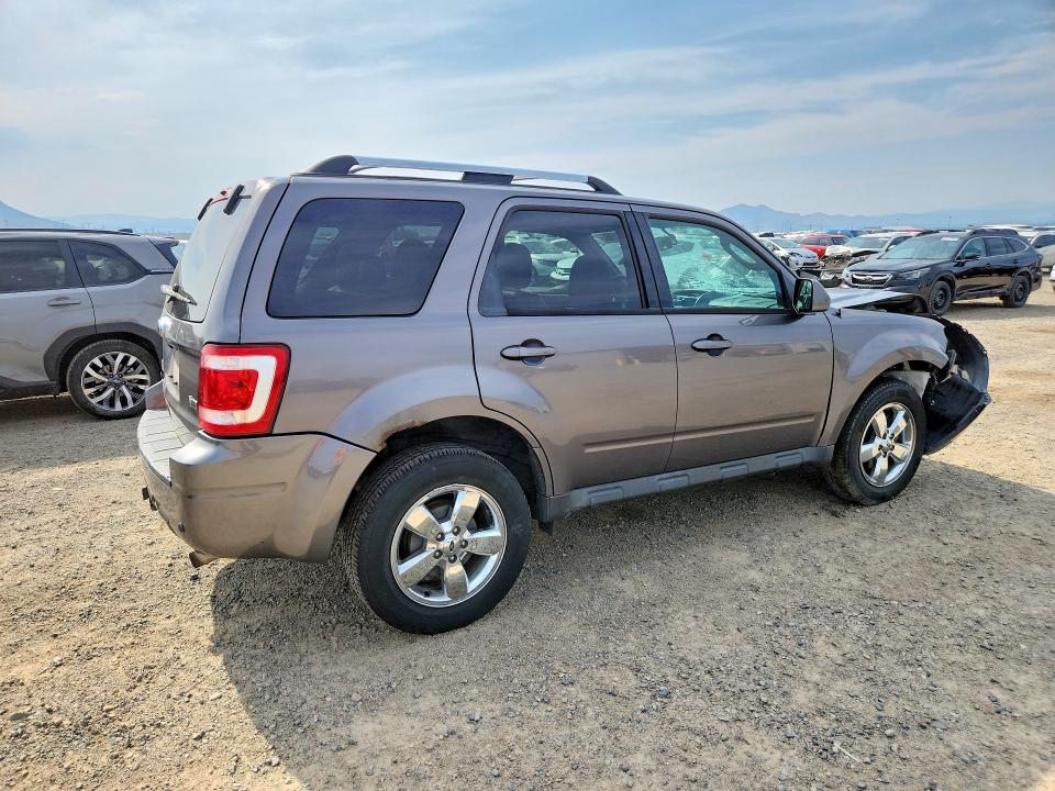 Photo 3 from auction – 2010 FORD ESCAPE with VIN 1FMCU9EG7AKB30242