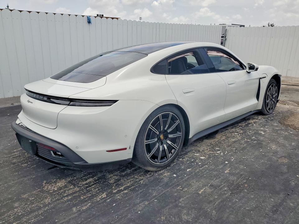 Photo 3 from auction – 2022 PORSCHE TAYCAN with VIN WP0AA2Y15NSA15165
