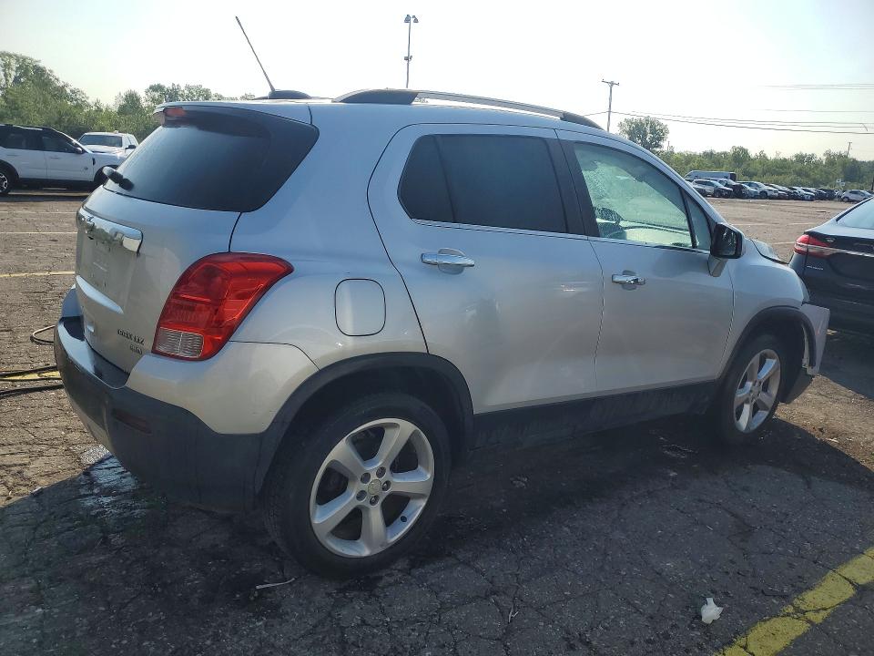 Photo 3 from auction – 2016 CHEVROLET TRAX with VIN 3GNCJRSB1GL161734