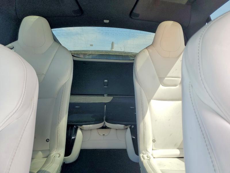 Photo 10 from auction – 2016 TESLA MODEL X with VIN 5YJXCBE25GF027167