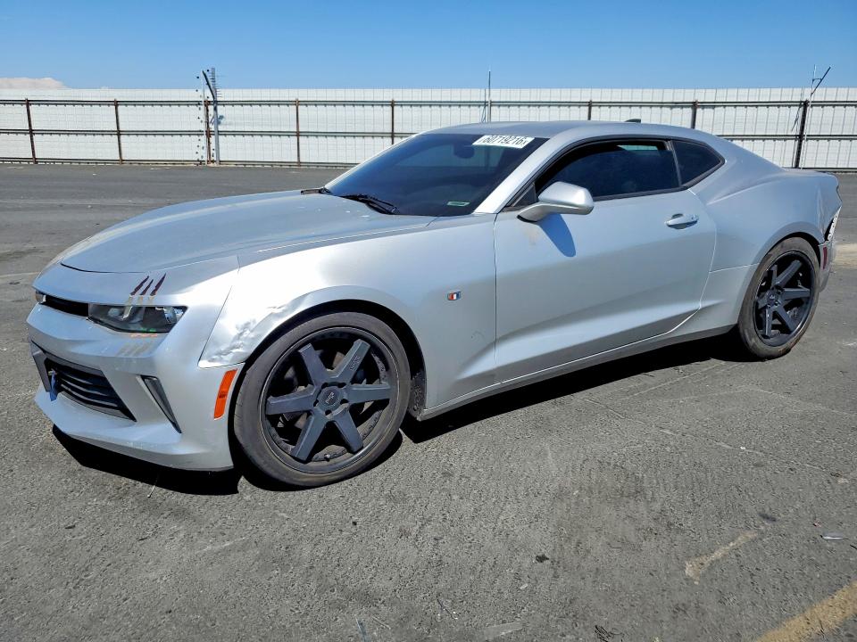 CHEVROLET CAMARO 2018 with VIN 1G1FB1RX1J0147142 - Photo from auction