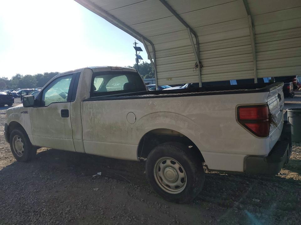 Photo 2 from auction – 2013 FORD F150 with VIN 1FTNF1CF3DKF90182