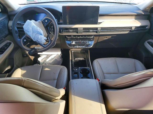 Photo 8 from auction – 2023 LINCOLN CORSAIR with VIN 5LMCJ1CA0PUL04512