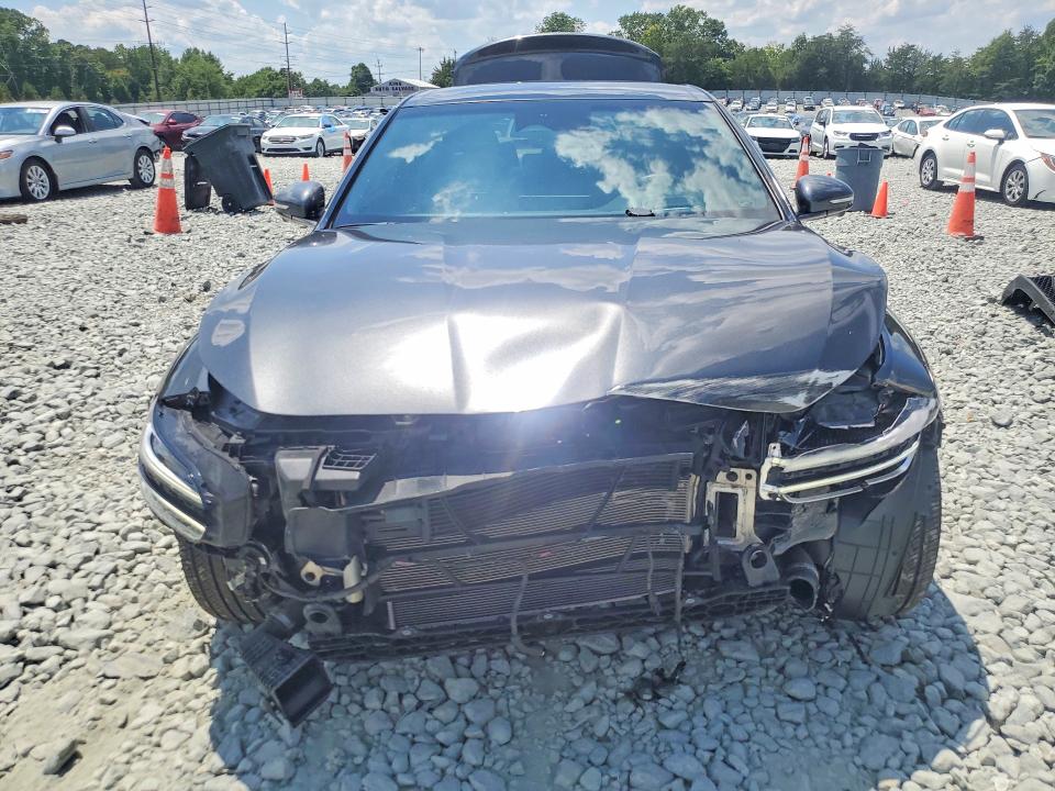 Photo 5 from auction – 2022 GENESIS G70 with VIN KMTG54TE2NU082863