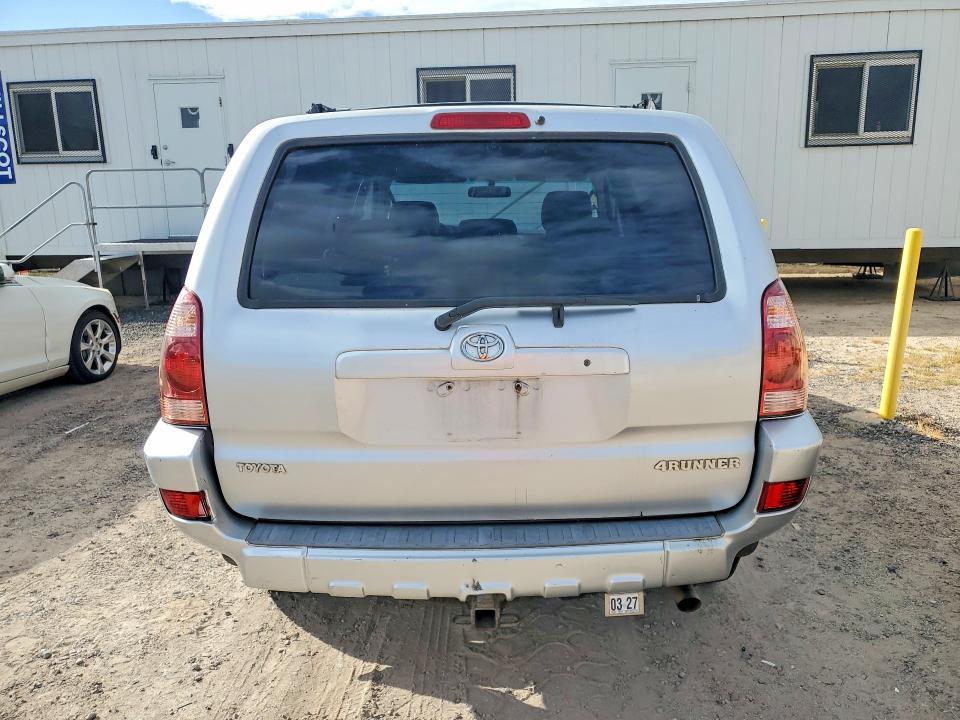 Photo 6 from auction – 2005 TOYOTA 4RUNNER with VIN JTEZU14R958031620