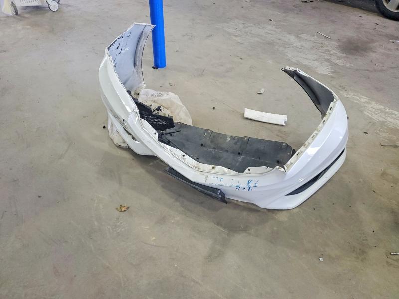 Photo 12 from auction – 2018 ACURA ILX with VIN 19UDE2F85JA007325