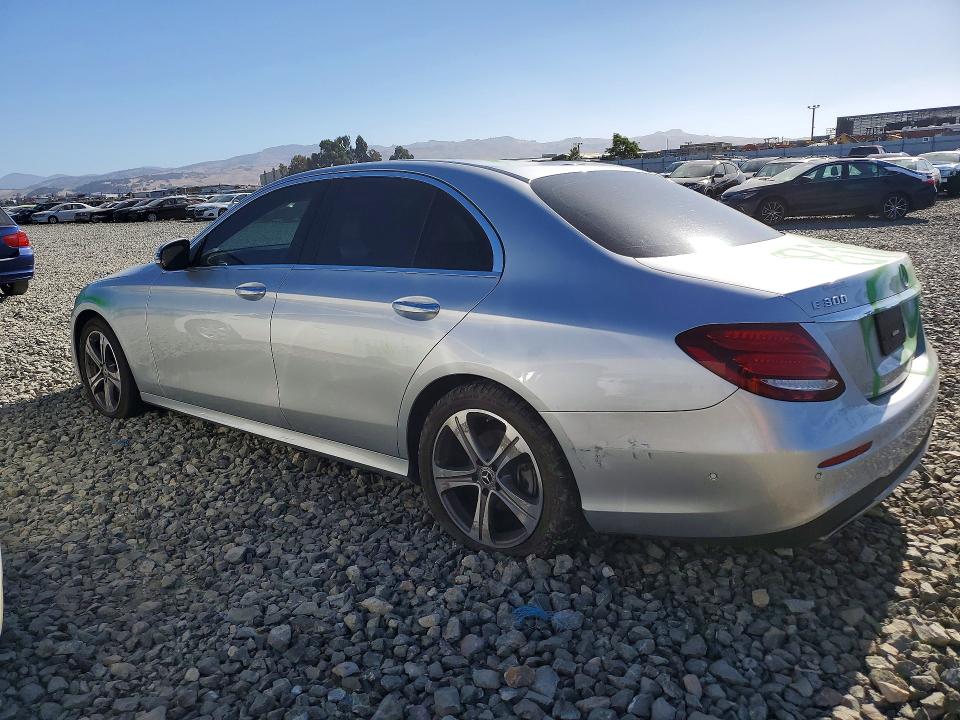 Фото 2 с аукциона – 2018 MERCEDES-BENZ E с VIN WDDZF4JB0JA458037