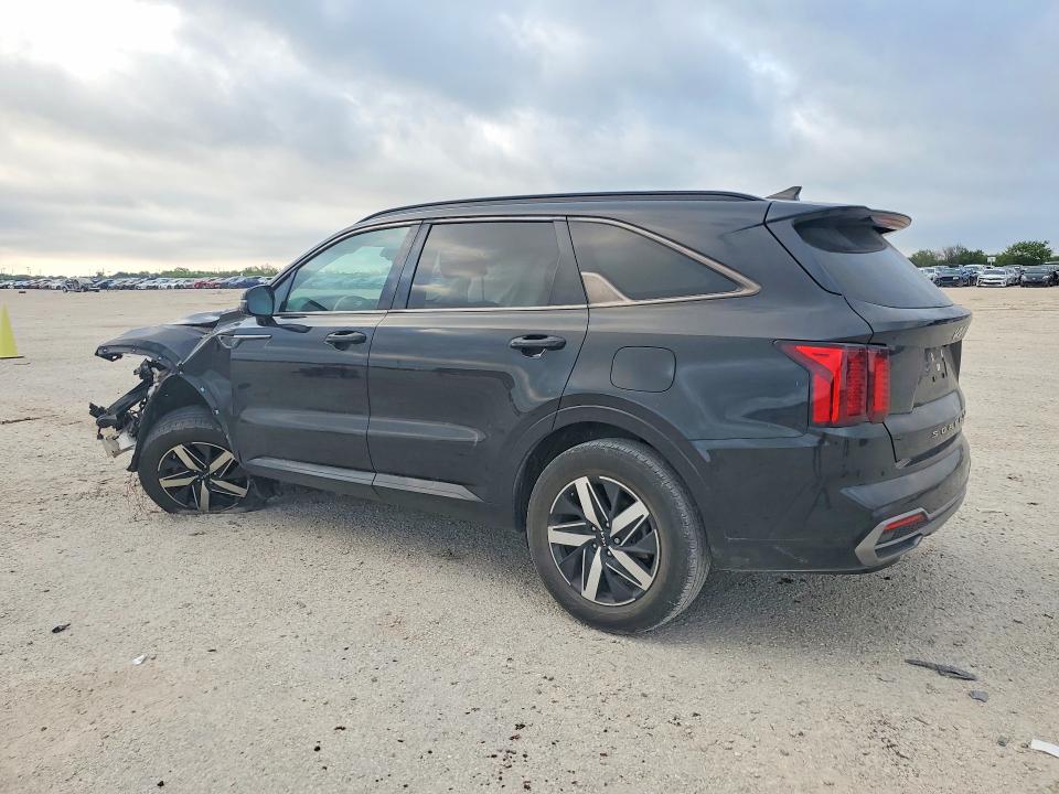 Photo 2 from auction – 2022 KIA SORENTO with VIN 5XYRL4LC6NG081714