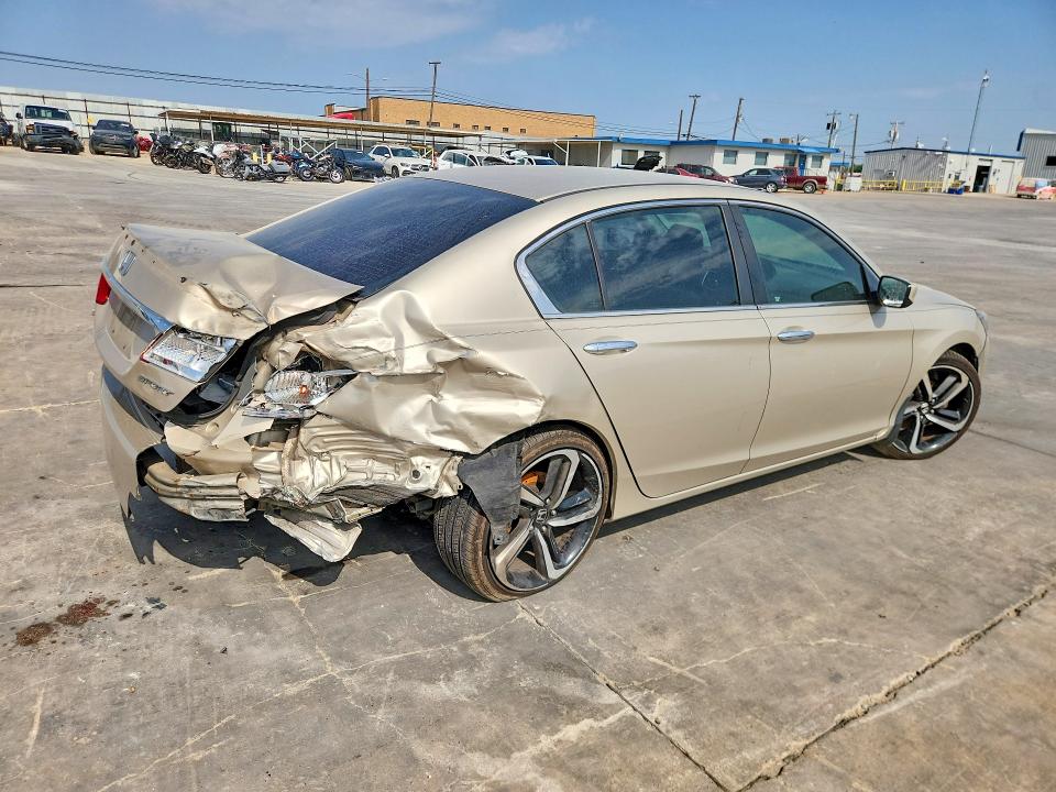 Photo 3 from auction – 2013 HONDA ACCORD with VIN 1HGCR2F53DA147481