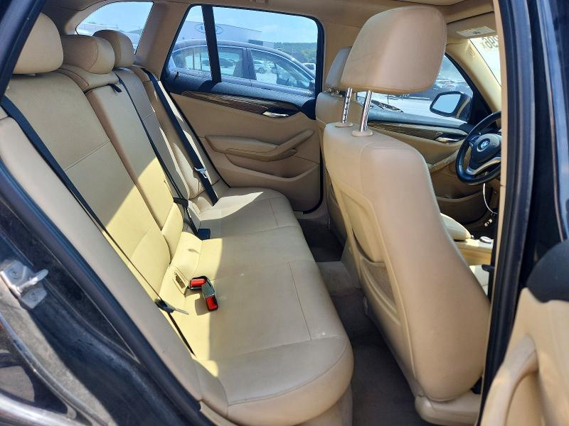 Photo 10 from auction – 2014 BMW X1 with VIN WBAVM5C56EVV93210