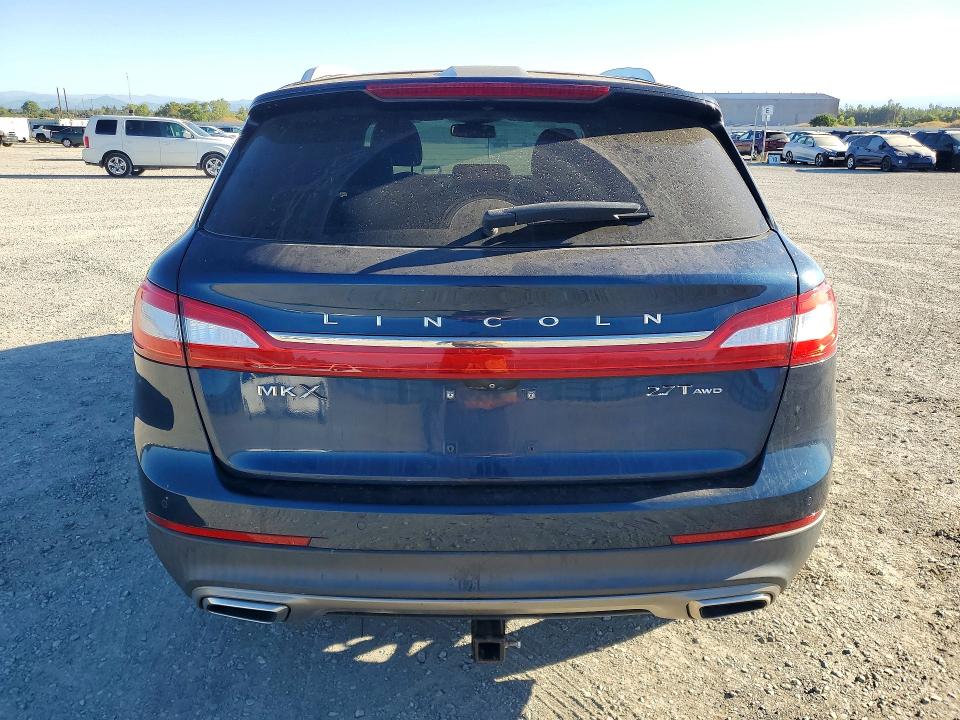 Photo 6 from auction – 2017 LINCOLN MKX with VIN 2LMPJ8LP3HBL13170
