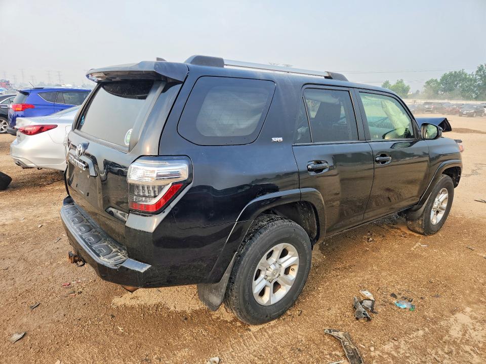 Photo 3 from auction – 2019 TOYOTA 4RUNNER with VIN JTEBU5JR4K5696631