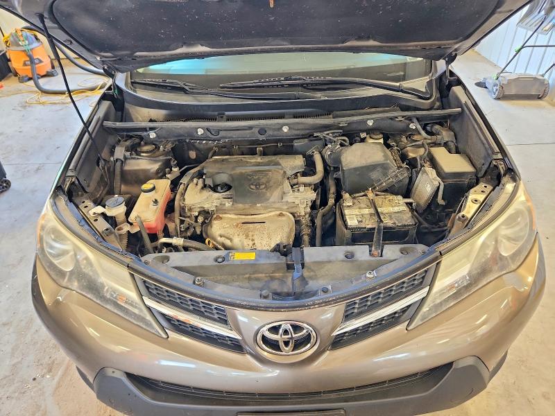 Photo 11 from auction – 2015 TOYOTA RAV4 with VIN 2T3BFREV6FW274646