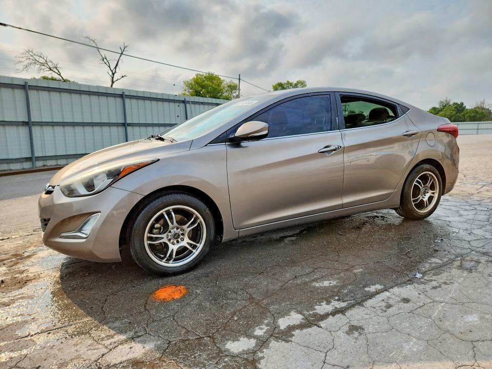 HYUNDAI ELANTRA 2016 with VIN 5NPDH4AE8GH672123 - Photo from auction
