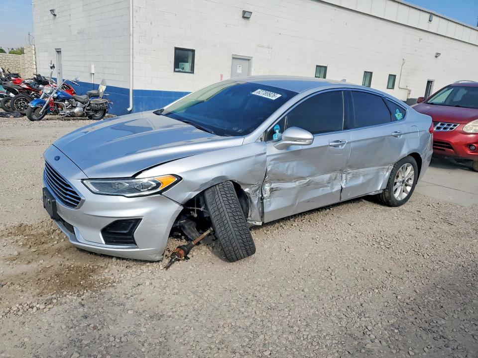 FORD FUSION 2019 with VIN 3FA6P0CD5KR270791 - Photo from auction