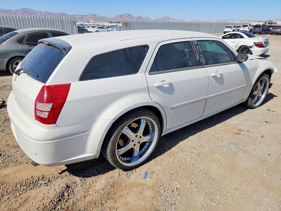 Photo 3 from auction – 2006 DODGE MAGNUM with VIN 2D4FV47T56H417043