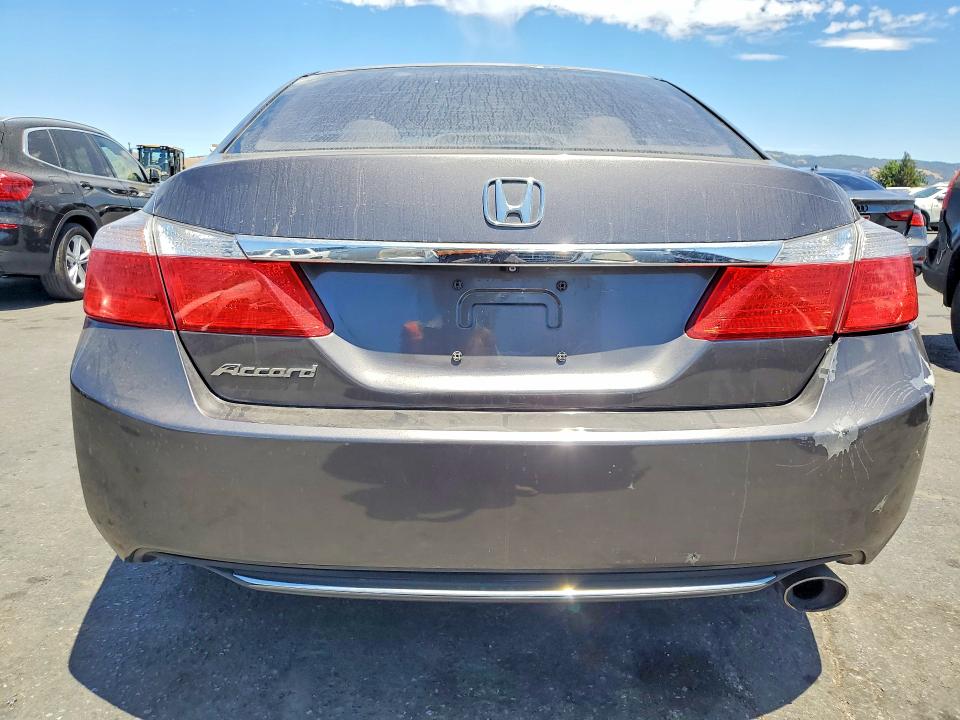 Photo 6 from auction – 2015 HONDA ACCORD with VIN 1HGCR2F36FA128697