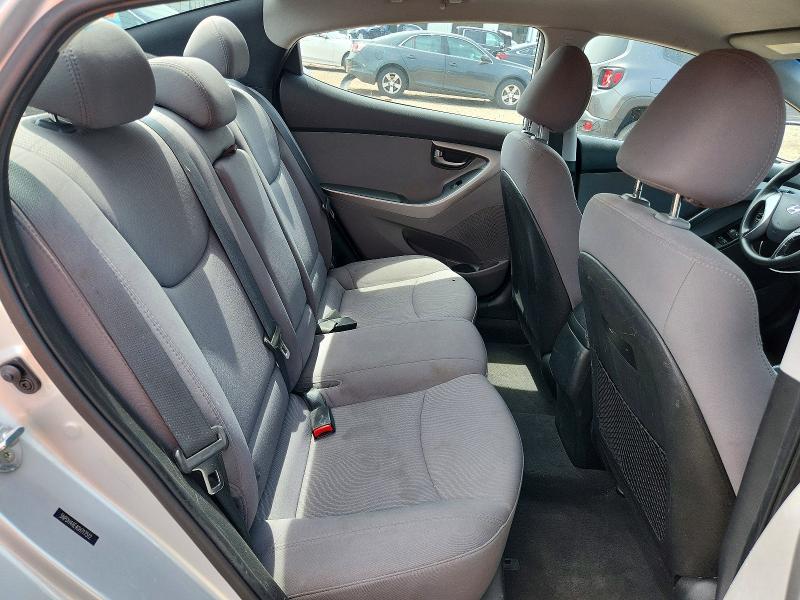 Photo 10 from auction – 2016 HYUNDAI ELANTRA with VIN 5NPDH4AE4GH717512