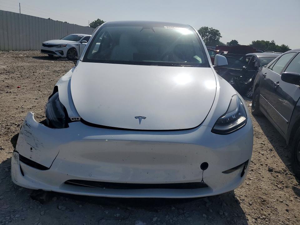 Photo 5 from auction – 2021 TESLA MODEL Y with VIN 5YJYGDEE0MF195471