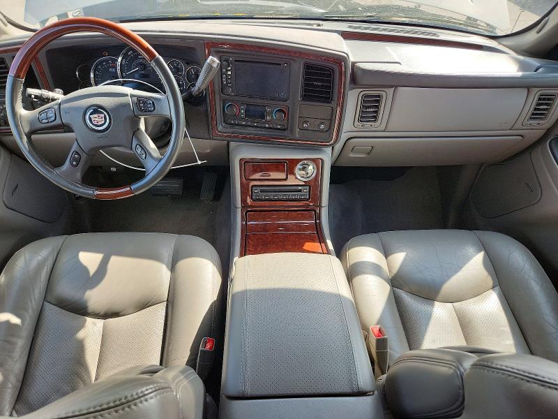 Photo 8 from auction – 2005 CADILLAC ESCALADE with VIN 3GYEK62N15G206470