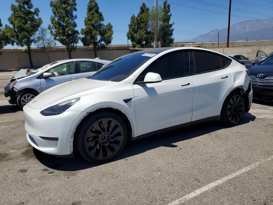 2022 TESLA MODEL Y