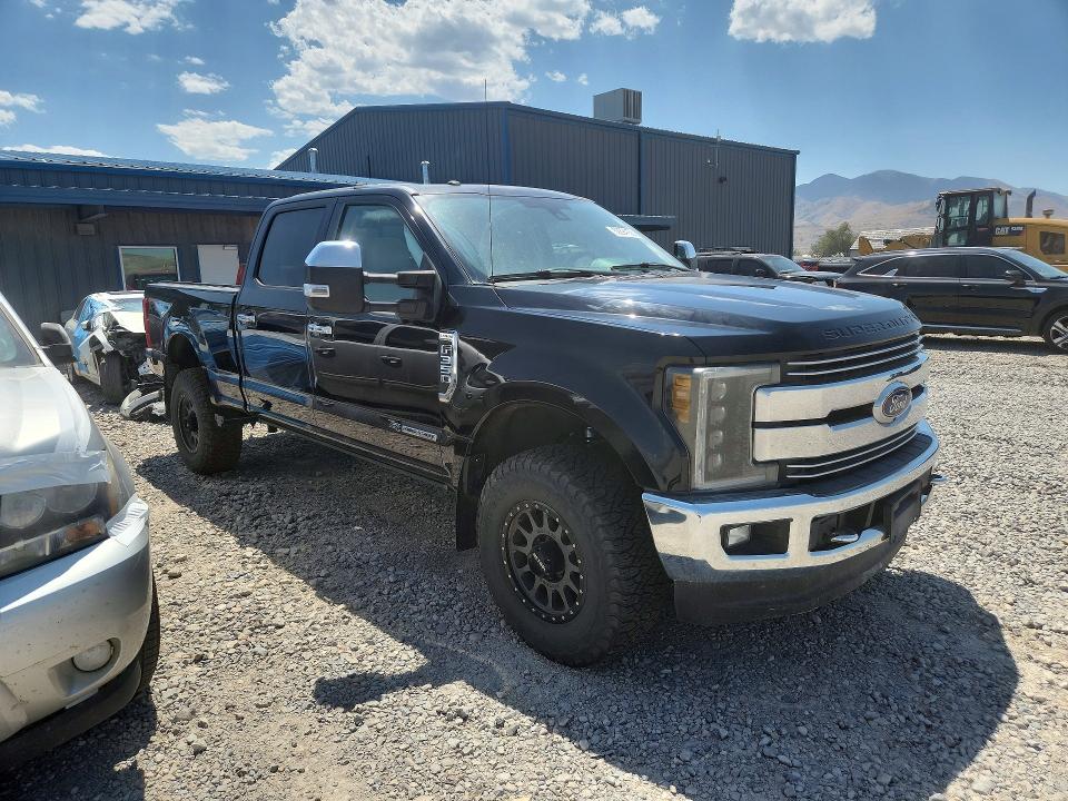 Photo 4 from auction – 2017 FORD F350 with VIN 1FT8W3BT6HED92765