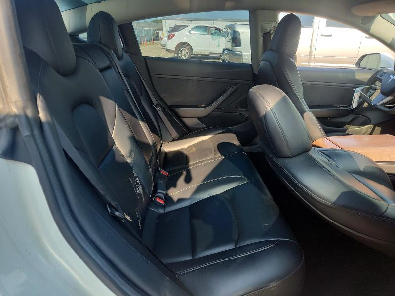 Снимка 10 от търг – 2019 TESLA MODEL 3 с VIN 5YJ3E1EA4KF482966