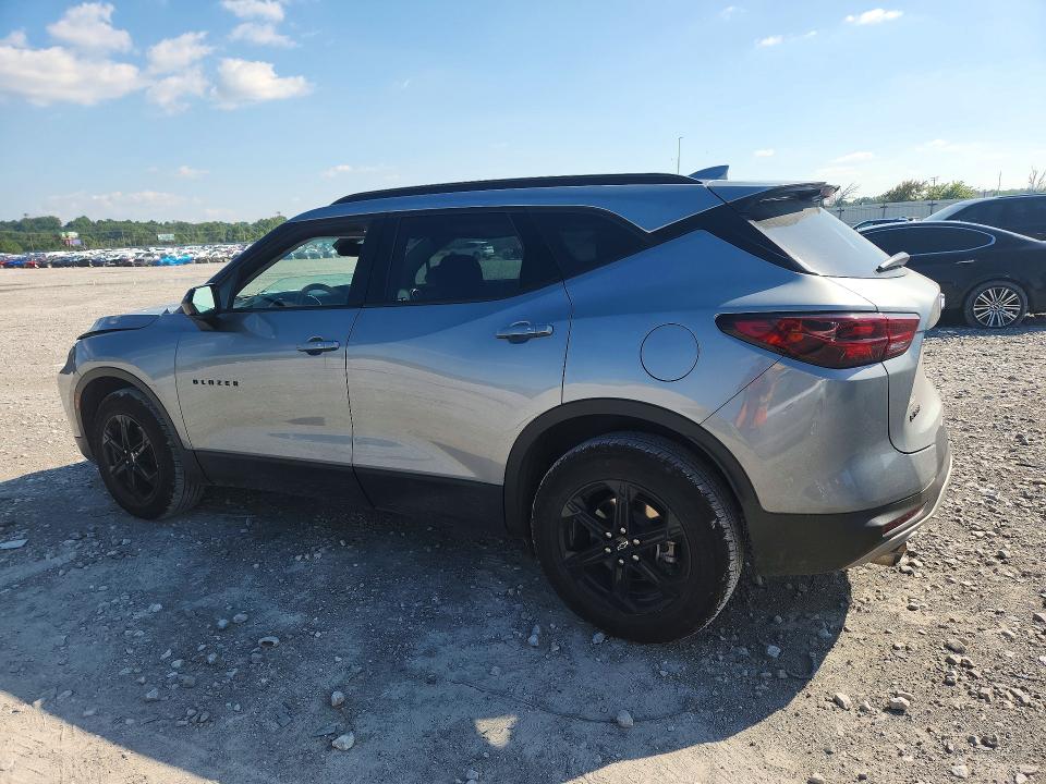 Photo 2 from auction – 2023 CHEVROLET BLAZER with VIN 3GNKBCR43PS221855