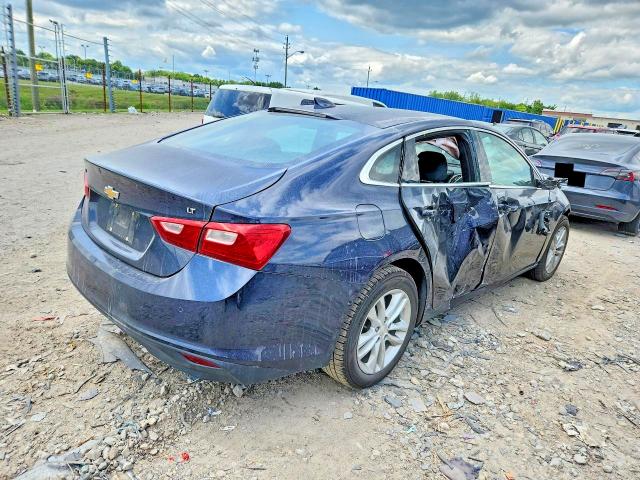Photo 3 from auction – 2017 CHEVROLET MALIBU with VIN 1G1ZE5ST0HF216221