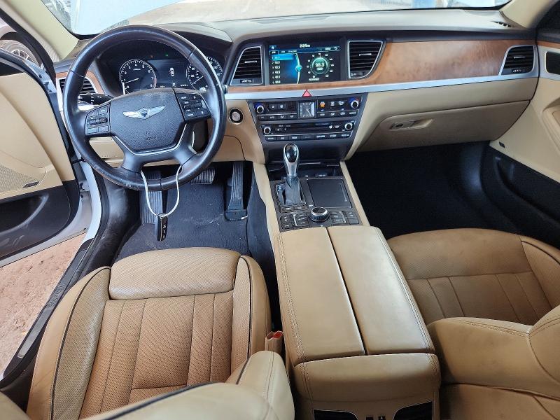 Photo 8 from auction – 2015 HYUNDAI GENESIS with VIN KMHGN4JE5FU028682