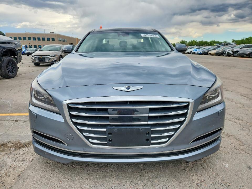 Photo 5 from auction – 2015 HYUNDAI GENESIS with VIN KMHGN4JE3FU022816