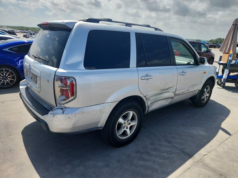 Фото 3 с аукциона – 2007 HONDA PILOT с VIN 5FNYF284X7B003648