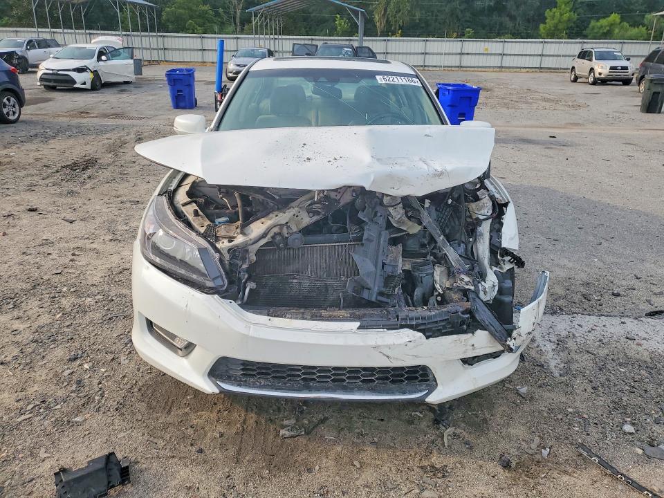 Photo 5 from auction – 2013 HONDA ACCORD with VIN 1HGCR3F80DA007288