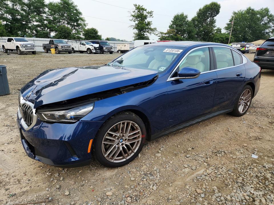 BMW 530 2024 z numerem VIN WBA53FJ06RCP64085 - Zdjęcie z aukcji