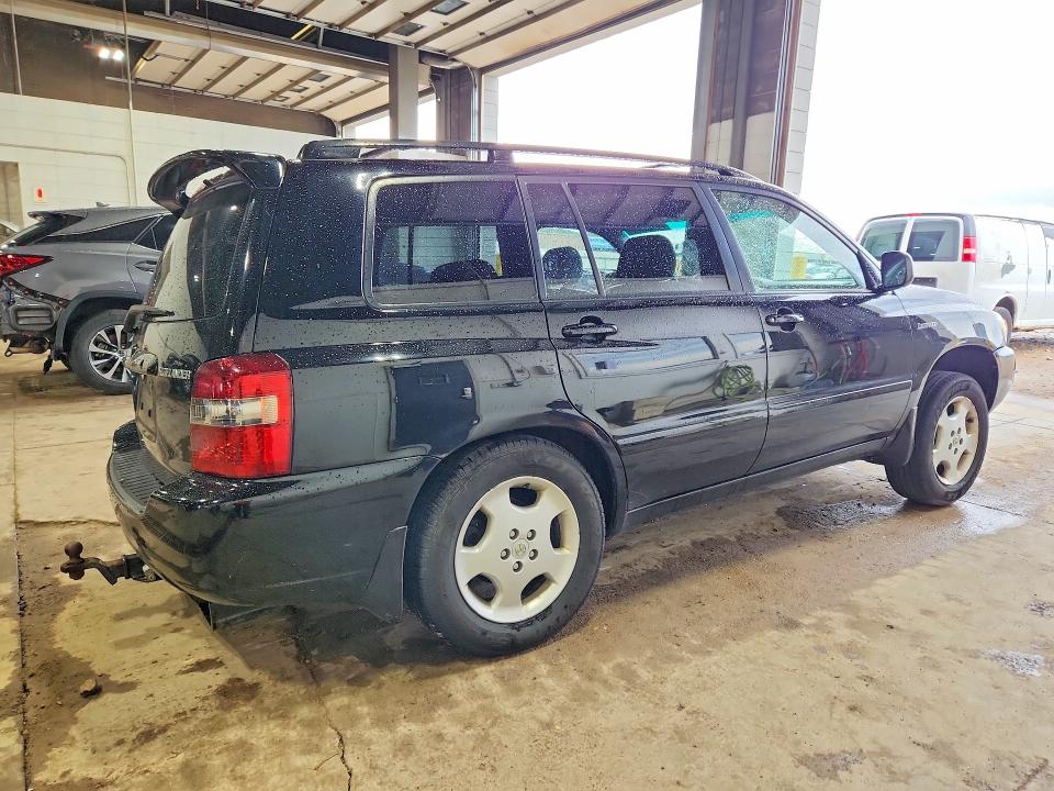 Photo 3 from auction – 2006 TOYOTA HIGHLANDER with VIN JTEEP21A560140781
