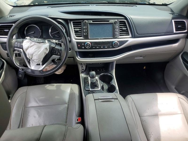 Photo 8 from auction – 2015 TOYOTA HIGHLANDER with VIN 5TDJKRFH1FS077756