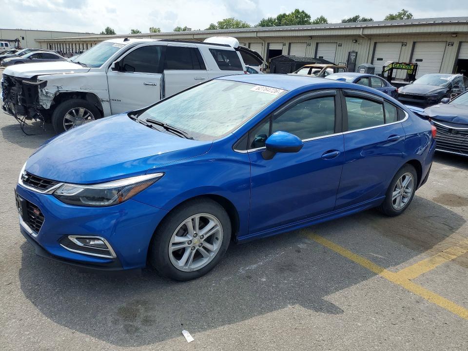 CHEVROLET CRUZE 2018 with VIN 1G1BE5SM9J7200433 - Photo from auction