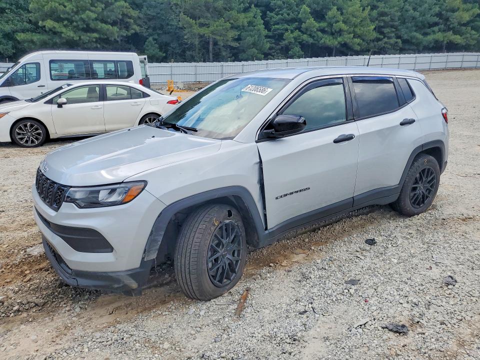 JEEP COMPASS 2024 with VIN 3C4NJDAN7RT158307 - Photo from auction