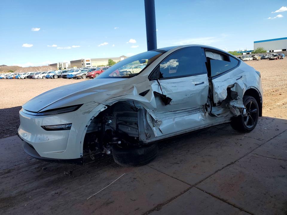 TESLA MODEL Y 2026 with VIN 7SAYGDEE2TF345792 - Photo from auction
